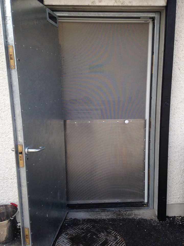 Hi-Spec Hinged Screen Door - Image 5