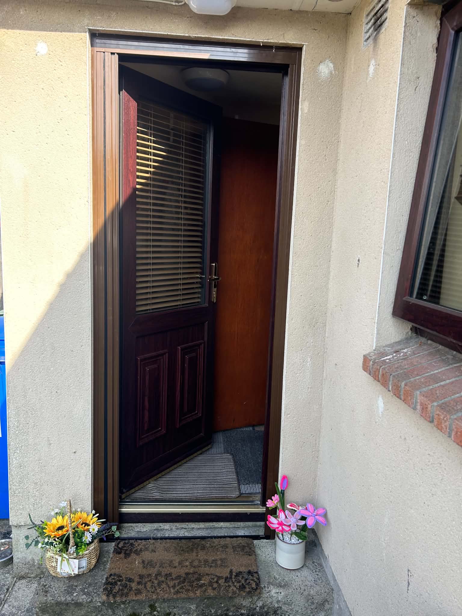 Zeta - Retractable Fly Screen Door - Image 15