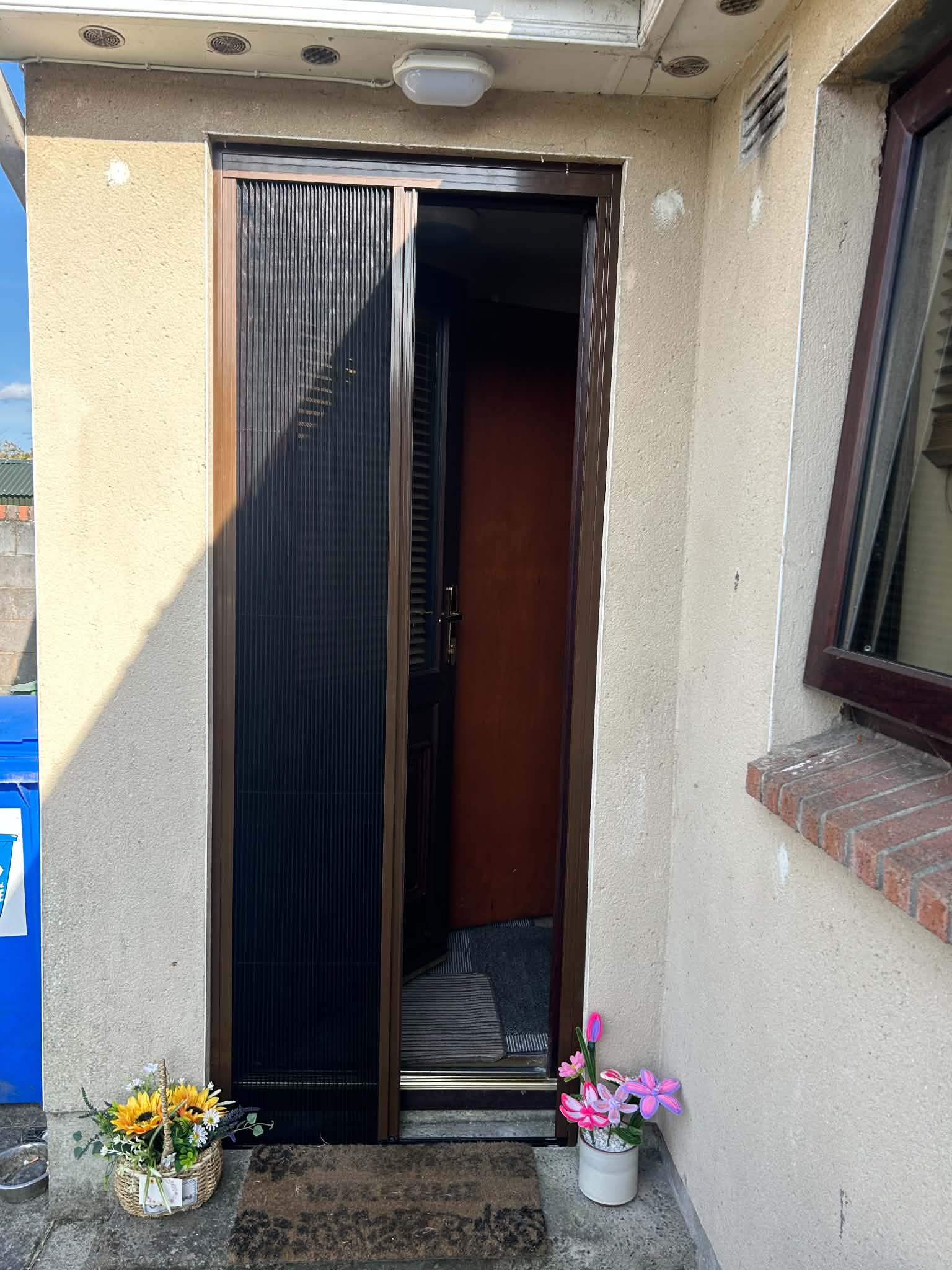 Zeta - Retractable Fly Screen Door - Image 16