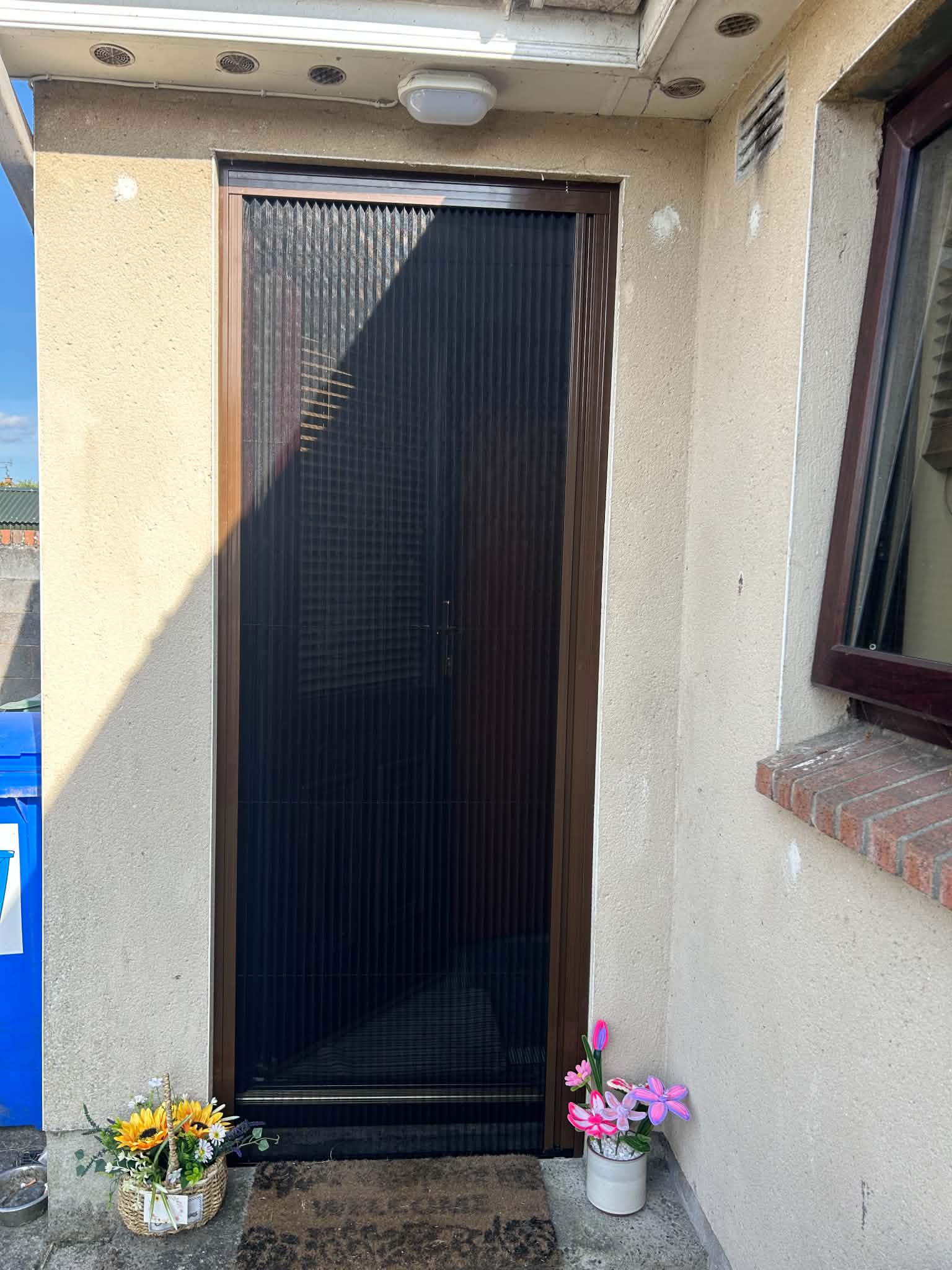 Zeta - Retractable Fly Screen Door - Image 17