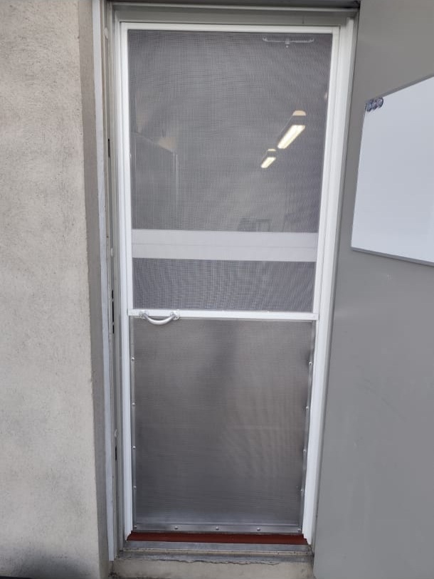 Hi-Spec Hinged Fly Screen Door